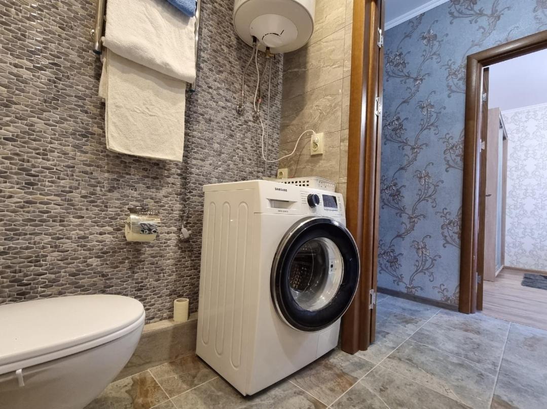Квартира Метро Харківська, Позняки Жк Лебединий 基輔 外观 照片