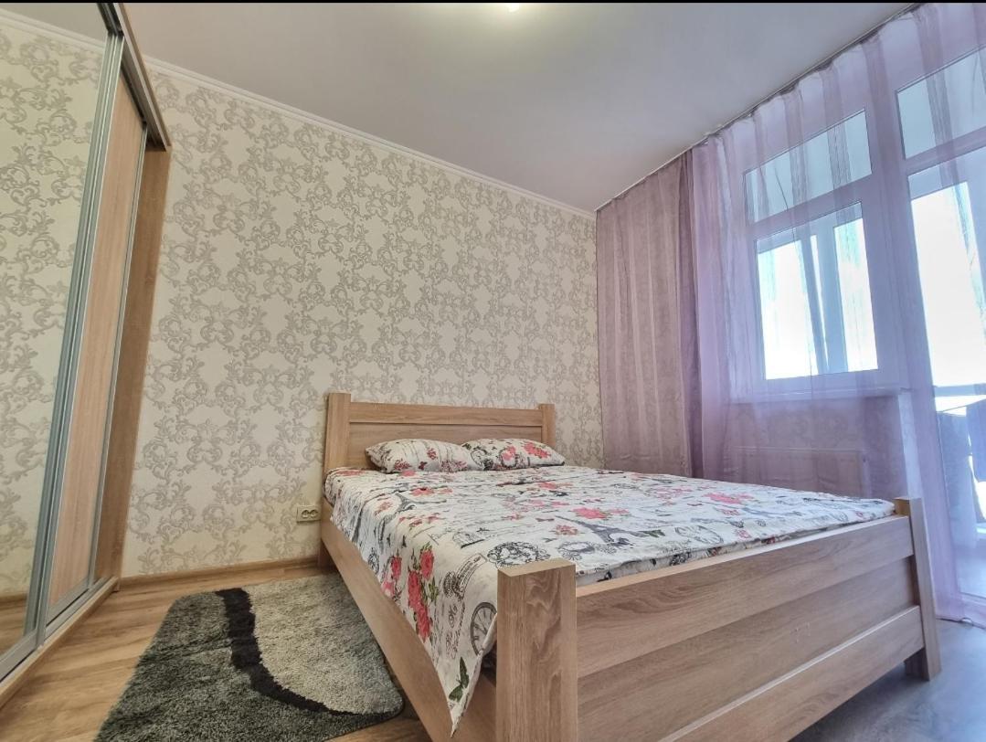 Квартира Метро Харківська, Позняки Жк Лебединий 基輔 外观 照片